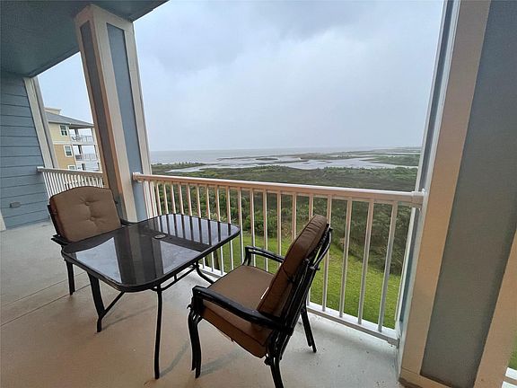 3rd image of 26550 Mangrove Dr Unit 202