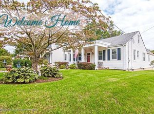 101 Lake Ave, Fair Haven, NJ 07704