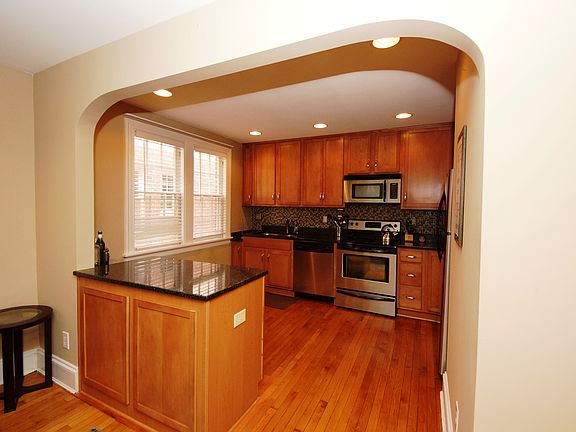 3rd image of 3419 Kensington Ave