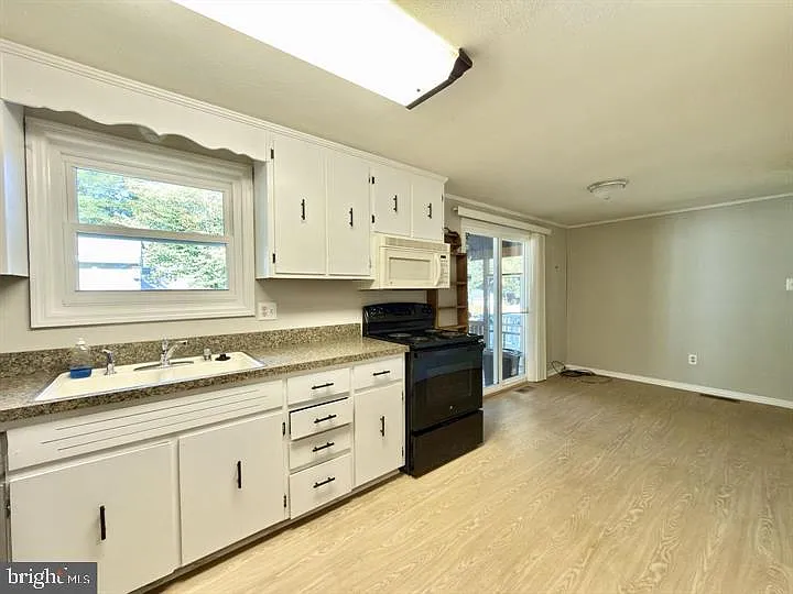 6806 Bob White Ln — Photo 6