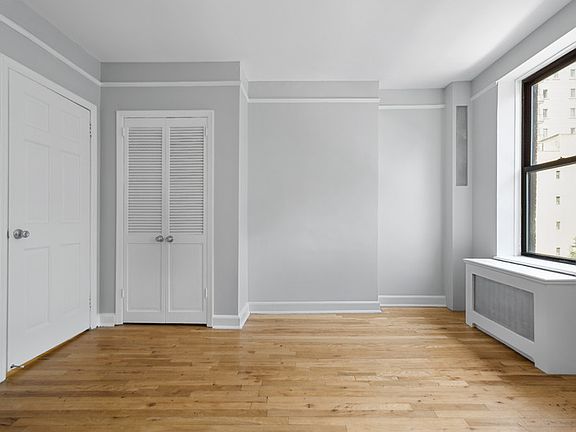 4th image of 324 E 61st St APT 3FW
