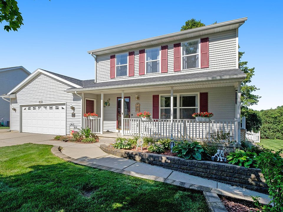 1st image of 802 Meadow Dr