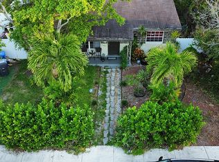 6425 Dawson St, Hollywood, FL 33023