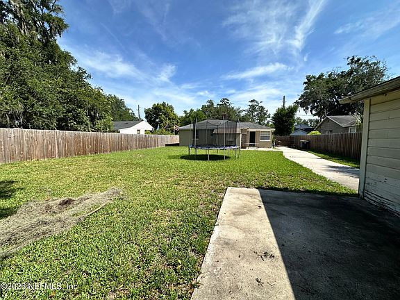 3rd image of 2120 LORDUN Terrace