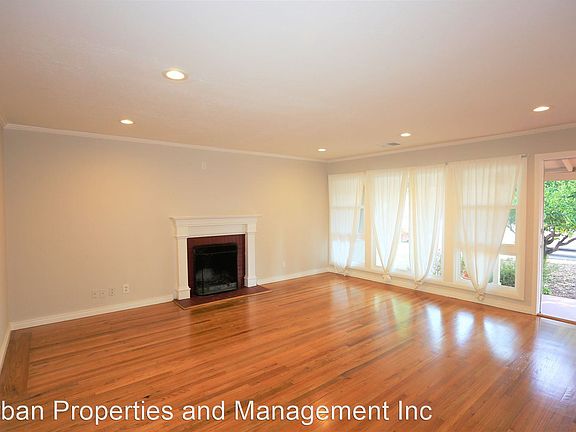 3rd image of 811 9th Ave
