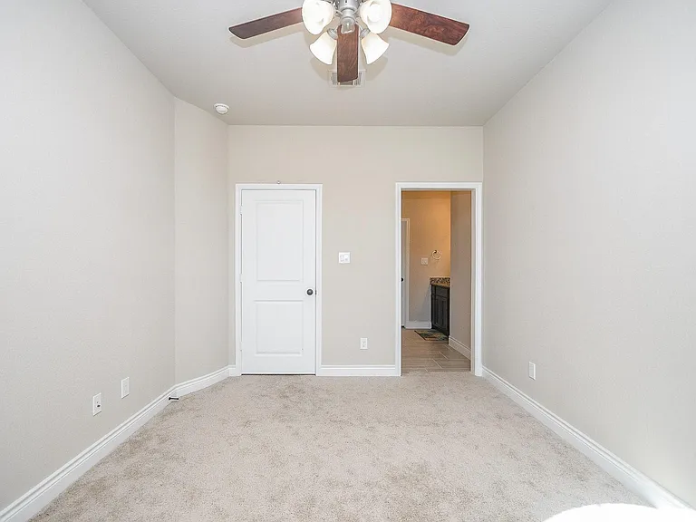 10119 Peytons Grace Ln — Photo 25