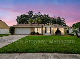 16214 Pebblebrook Dr, Tampa, FL 33624