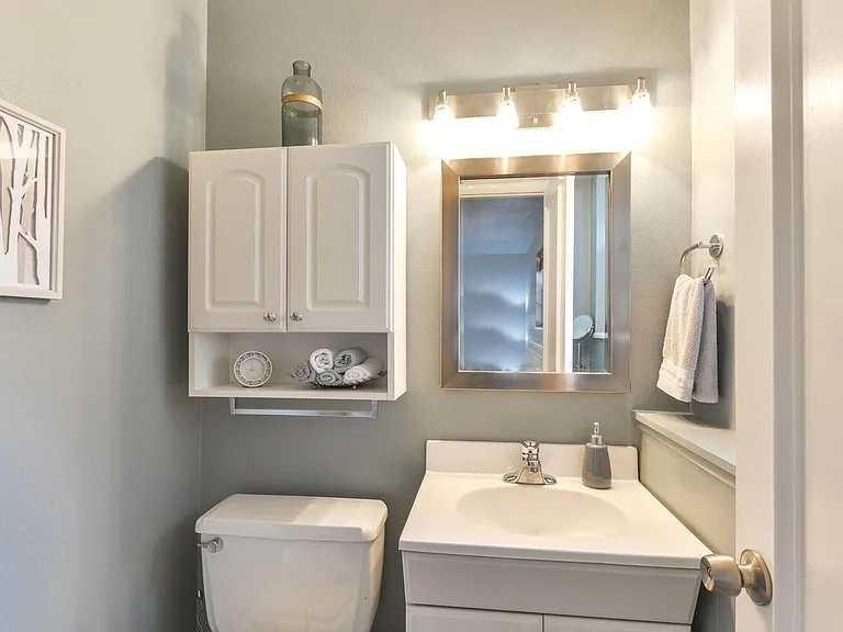 2025 Sheffield Ct — Photo 38
