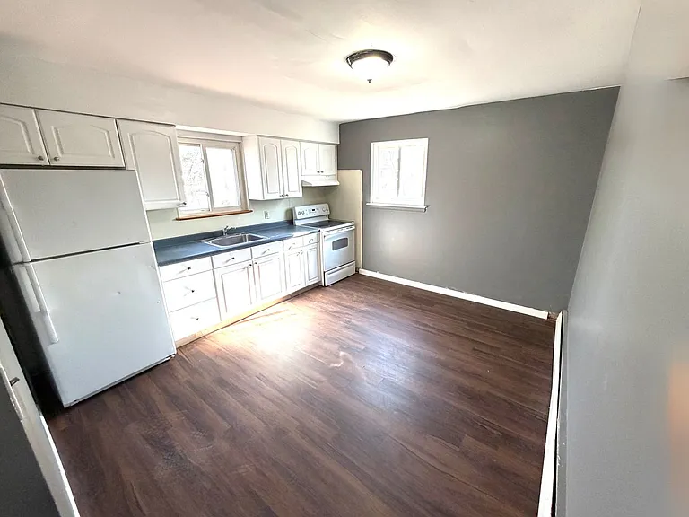 330 Olive Ave — Photo 7