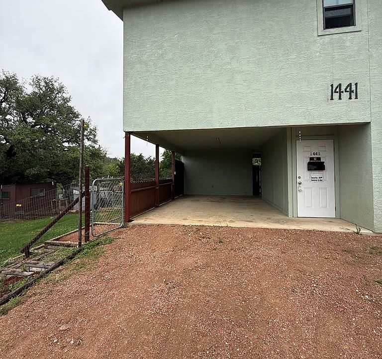 1st image of 1441 E Hidden Acres Rd
