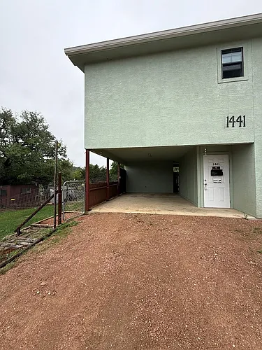 1441 E Hidden Acres Rd Photo 1