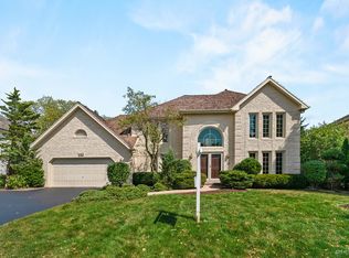 110 Danada Dr, Wheaton, IL 60189