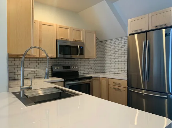 932 James St APT 3, Harrisburg, PA 17102