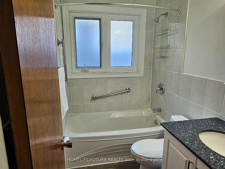61 Hollyhedge Dr — Photo 15