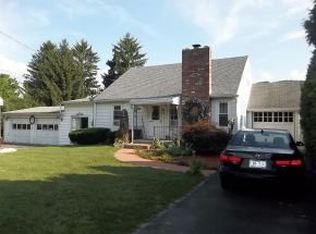 1528 Pearl St, Vestal, NY 13850