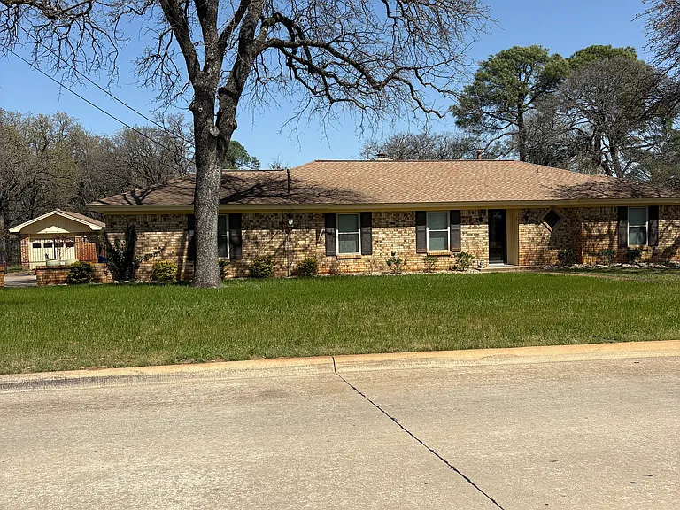 600 Colleyville Ter — Photo 1