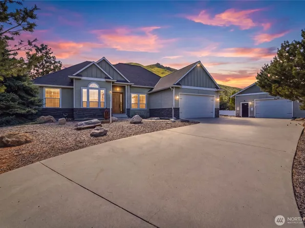 308 Kray Ike Court, Wenatchee, WA 98801