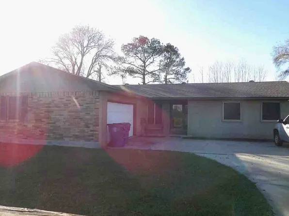 1053 Credeur Rd, Scott, LA 70583