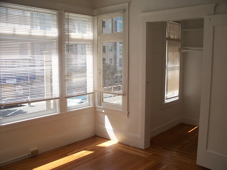 2526 Van Ness Ave #7 — Photo 4