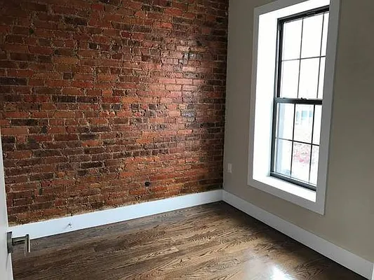 Rented by Premier Metro Realty Corp | media 22