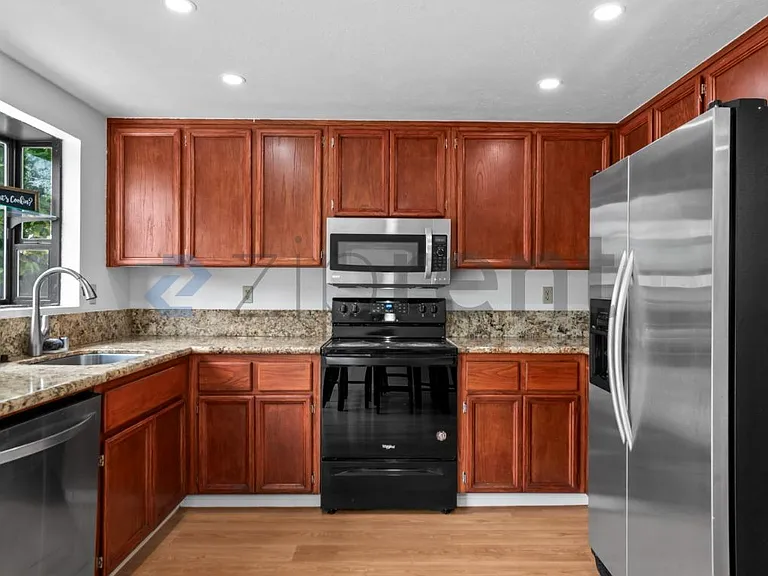 2872 Pickford Pl — Photo 11