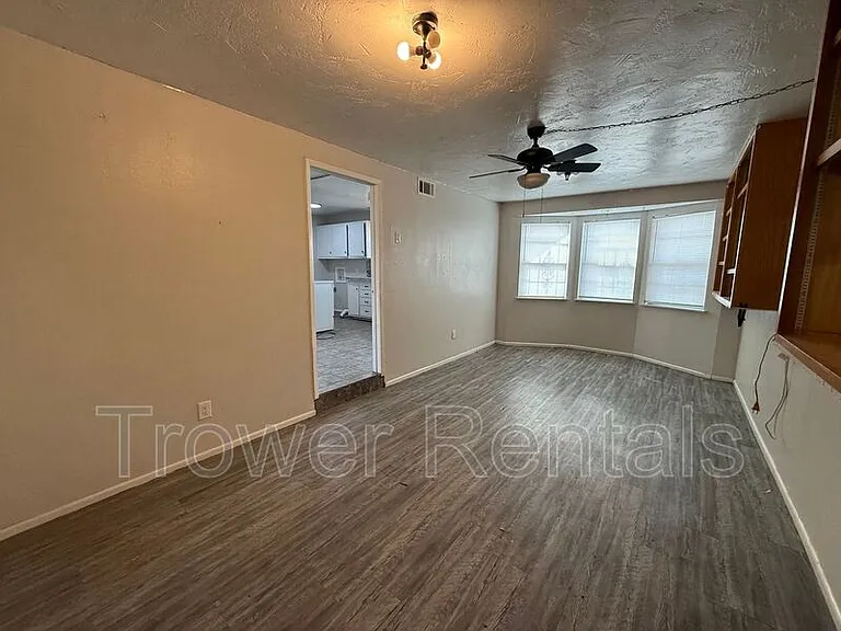 3728 Holley Ave — Photo 11