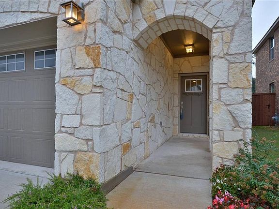 4th image of 404 Buttercup Creek Blvd APT 19