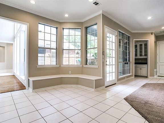 4th image of 7621 Twelve Oaks Cir