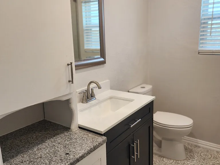 8004 Lifford St #B — Photo 10
