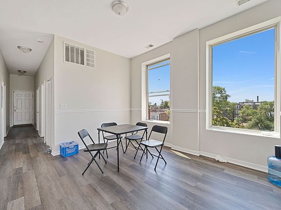 5th image of 317 S Homan Ave #1S