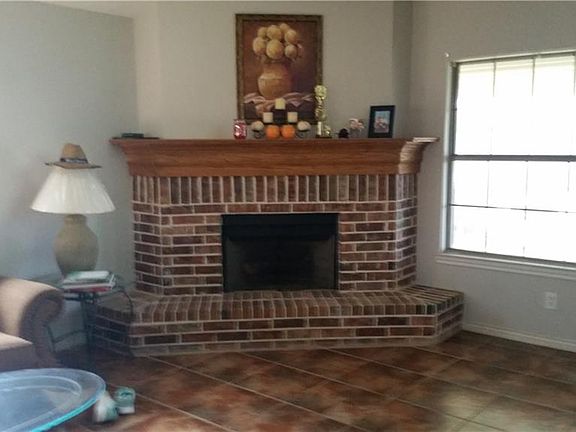 3rd image of 1235 Shelby Dr