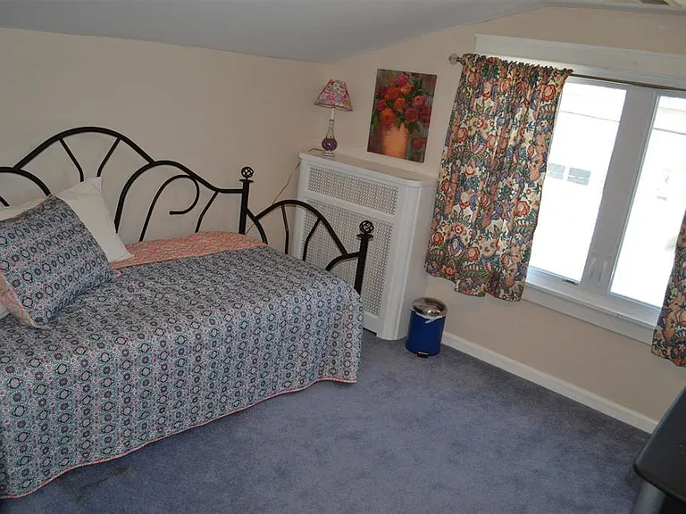 22 N Buffalo Ave — Photo 24