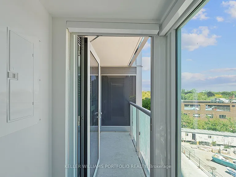 609 Sherbourne St #407 — Photo 18