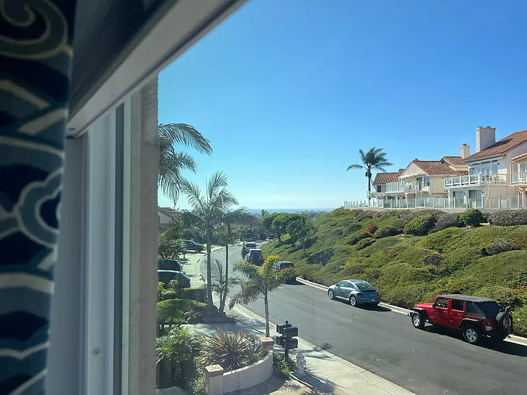 75 Palm Beach Ct — Photo 32