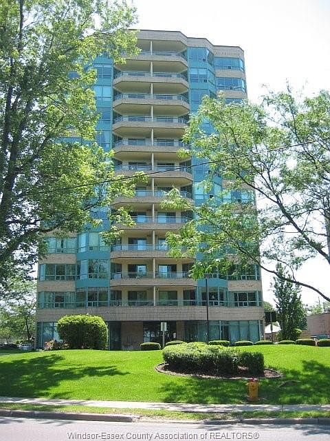 1st image of 3601 Riverside Dr E #906