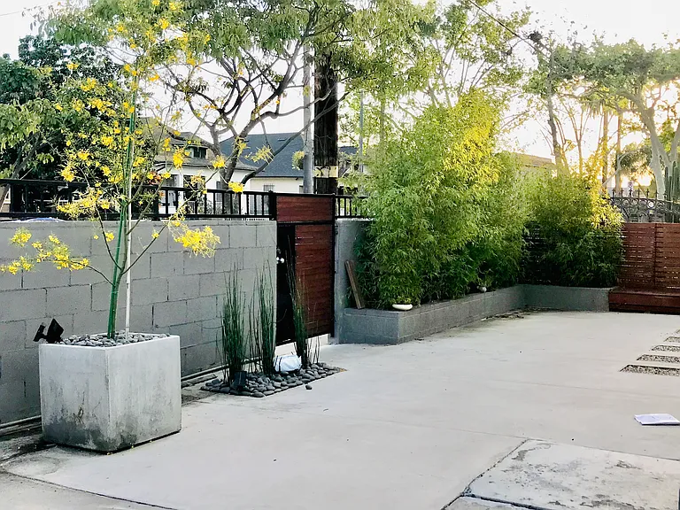 1347 W 23rd St #2 — Photo 9