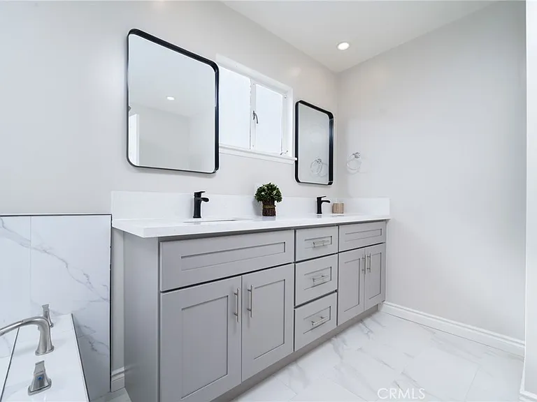 1032 E Buckboard Ave — Photo 13