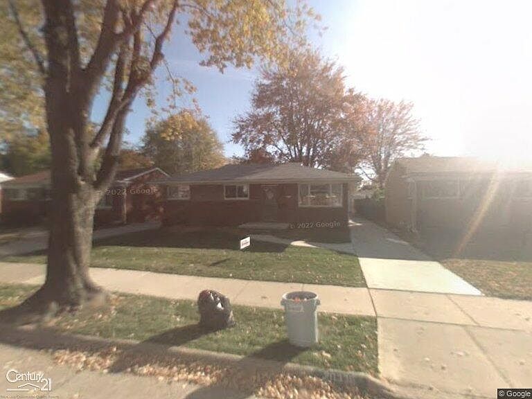 1st image of 20336 Walton St