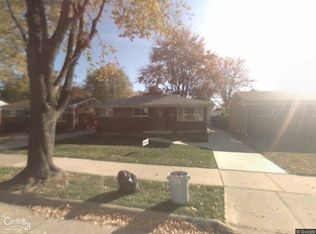 20336 Walton St, Saint Clair Shores, MI 48081