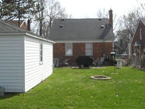 4th image of 20281 Woodmont St