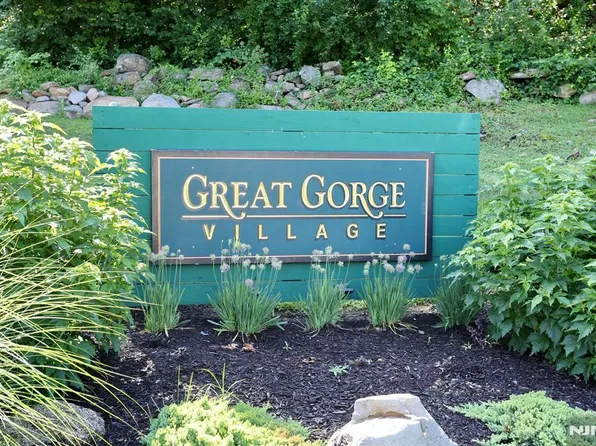 6 Brandywine Ct Unit 8, Vernon, NJ 07462