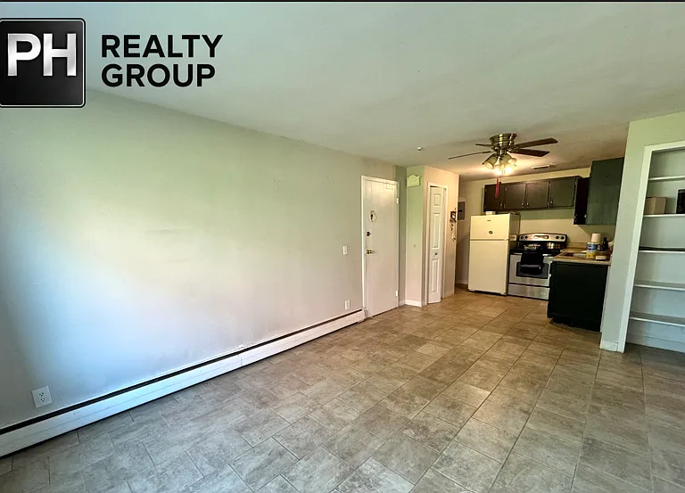 109 Warren St #3A — Photo 5