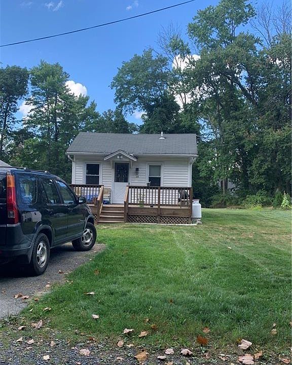 1st image of 16 Williams Drive
