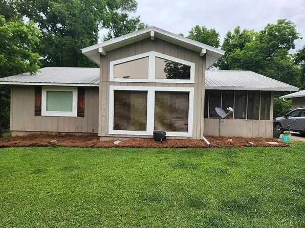 89 Miller St, Webb, AL 36376