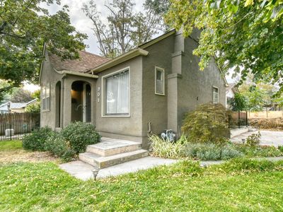 901 NW Furnish Ave, Pendleton, OR, 97801