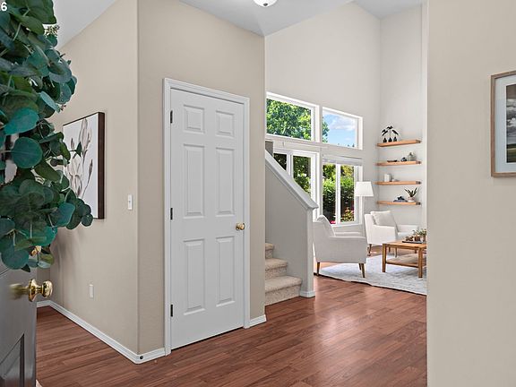 5th image of 3609 SE 182nd Ave