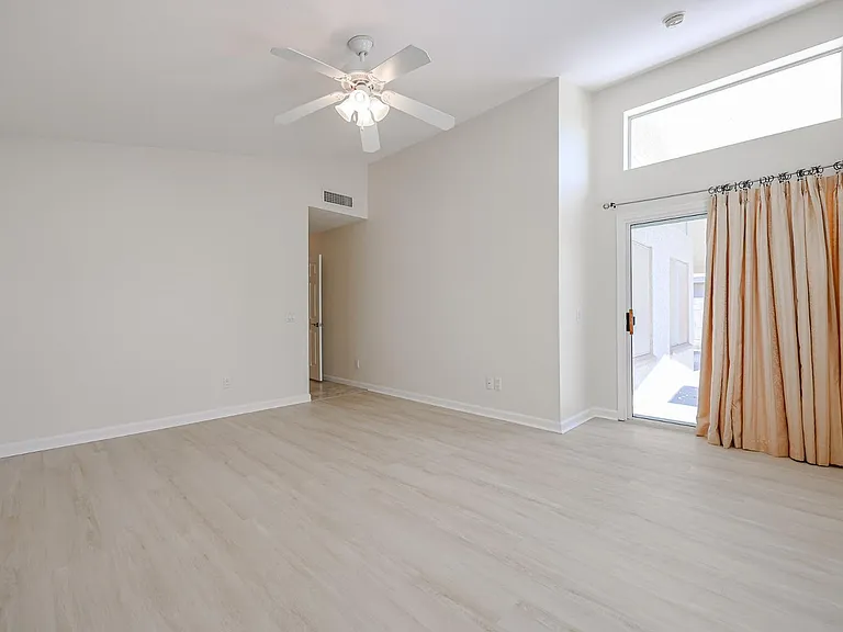 3081 N 148th Ave — Photo 14
