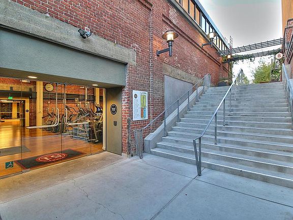 4th image of 88 Bush St Unit 3199