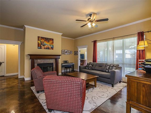 5th image of 15916 San Miguel Cir
