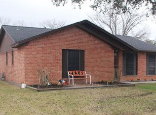 1309 Northbrook Dr, Angleton, TX 77515